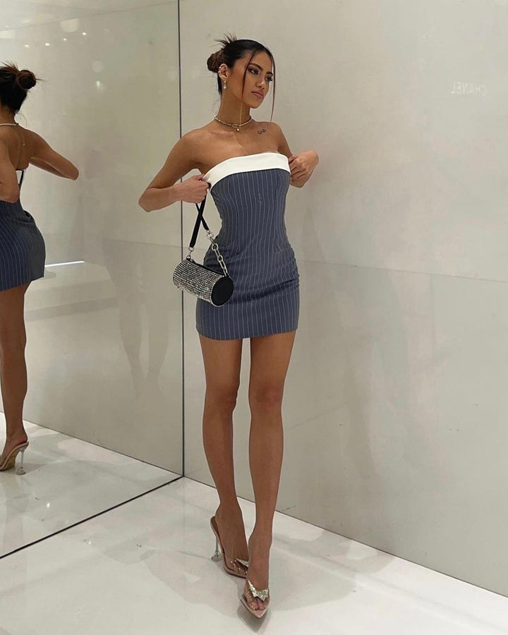 Chloe Corset - Pin Me